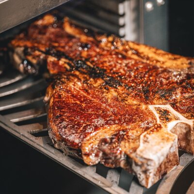 Wagyu-F1 Porterhouse