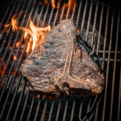 Wagyu-F1 T-Bone Steak