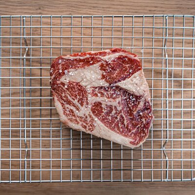 Wagyu-F1 Rib-Eye