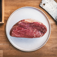 Wagyu-F1 Bug Braten