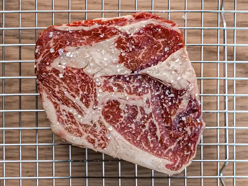 Wagyu-F1 Steak, angeschnitten